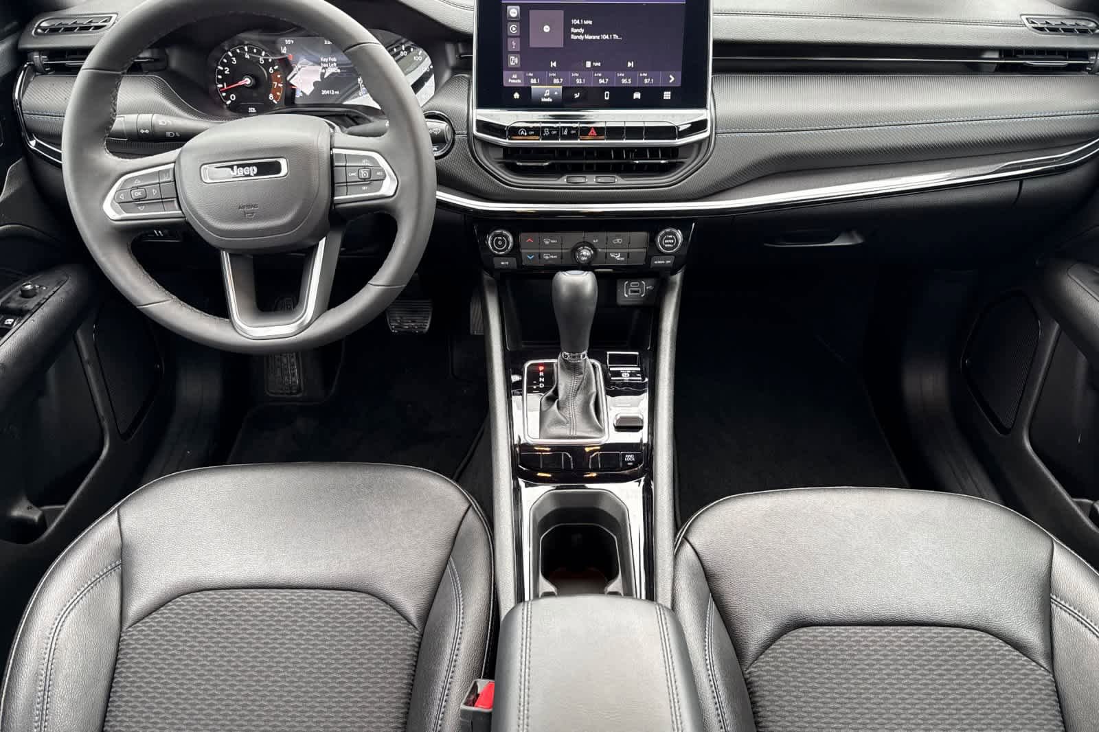 Used 2025 Jeep Compass Latitude w/ Altitude Special Edition AWD/4WD image 14