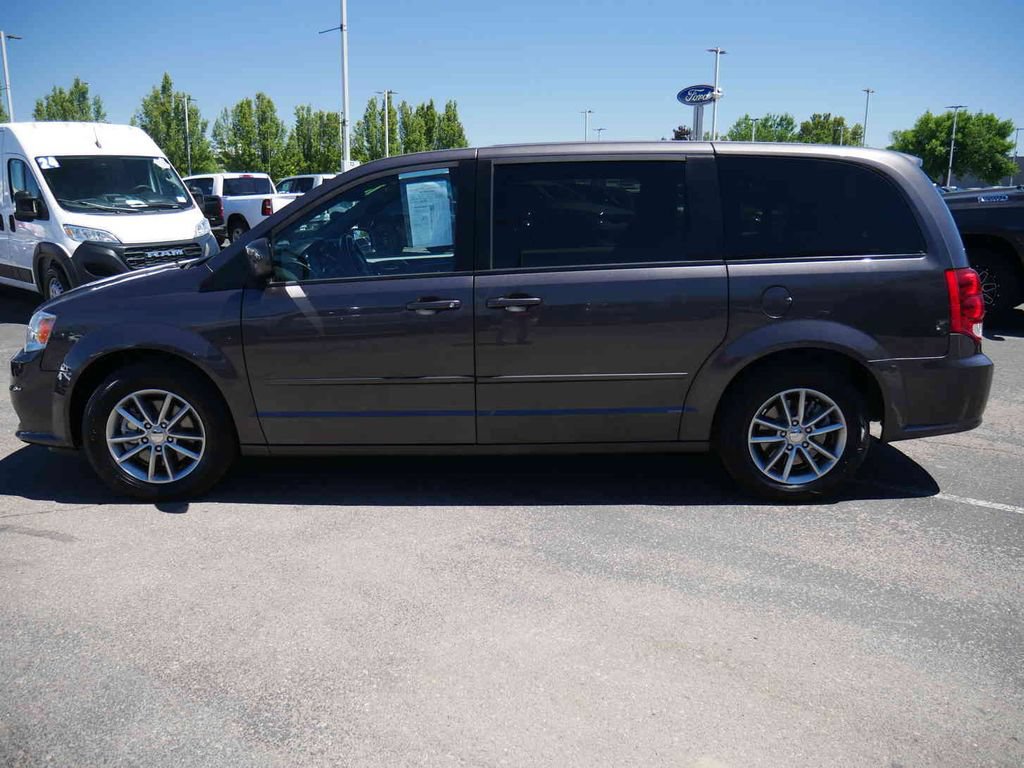 Used 2016 Dodge Grand Caravan SE FWD image 15