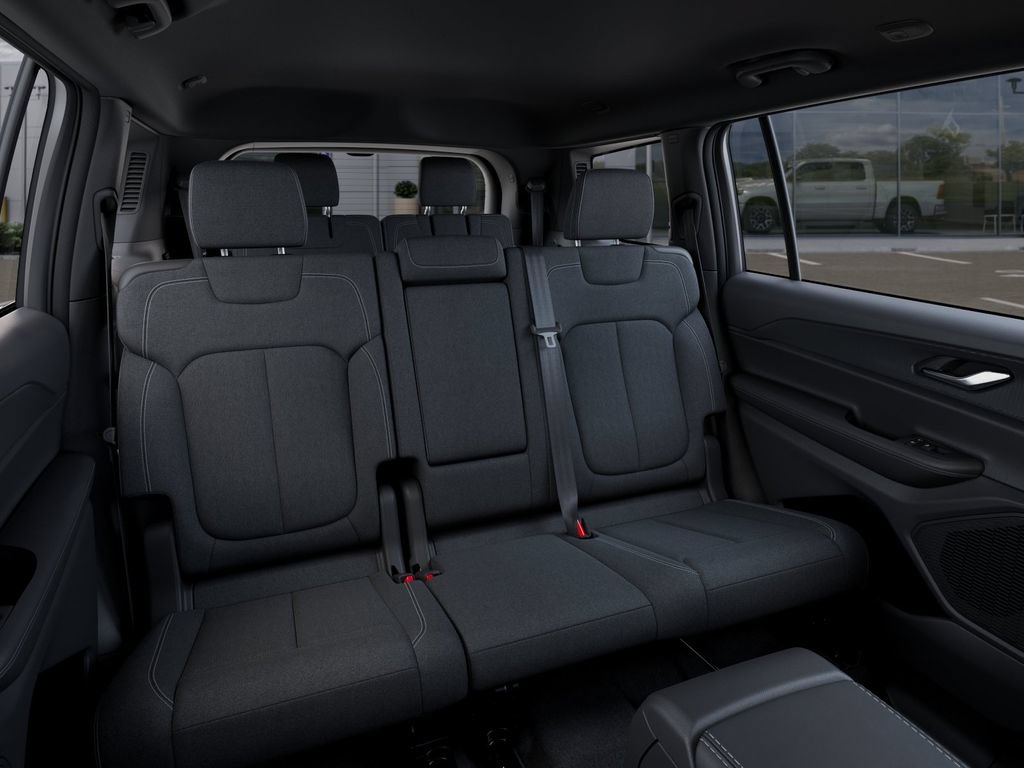 New 2026 Jeep Grand Cherokee L Laredo AWD/4WD image 16