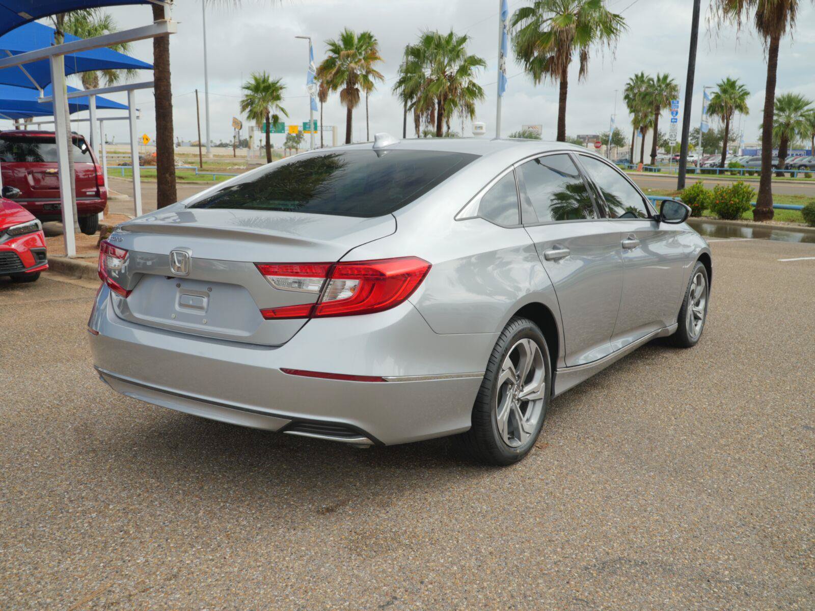 Used 2020 Honda Accord EX image 11