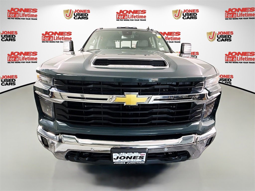 Used 2025 Chevrolet Silverado 3500 LT w/ Safety Package image 12