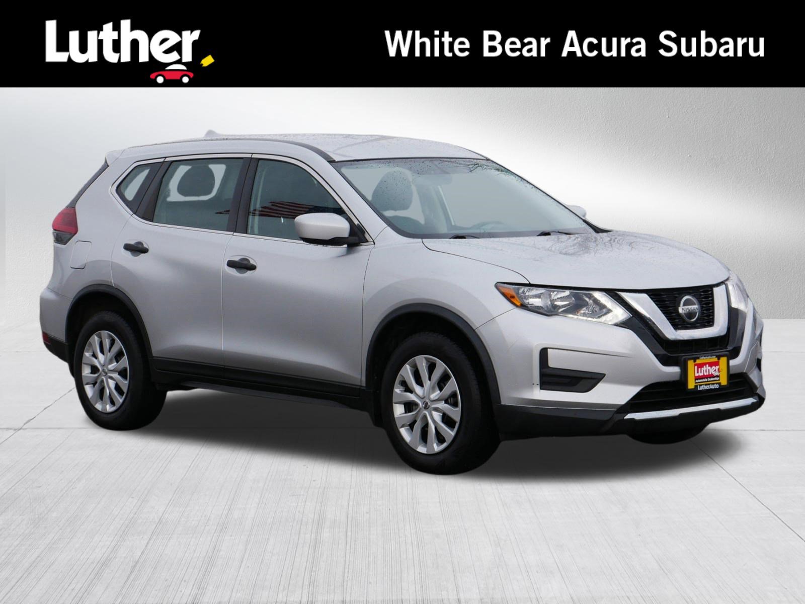 Used 2018 Nissan Rogue S image 1