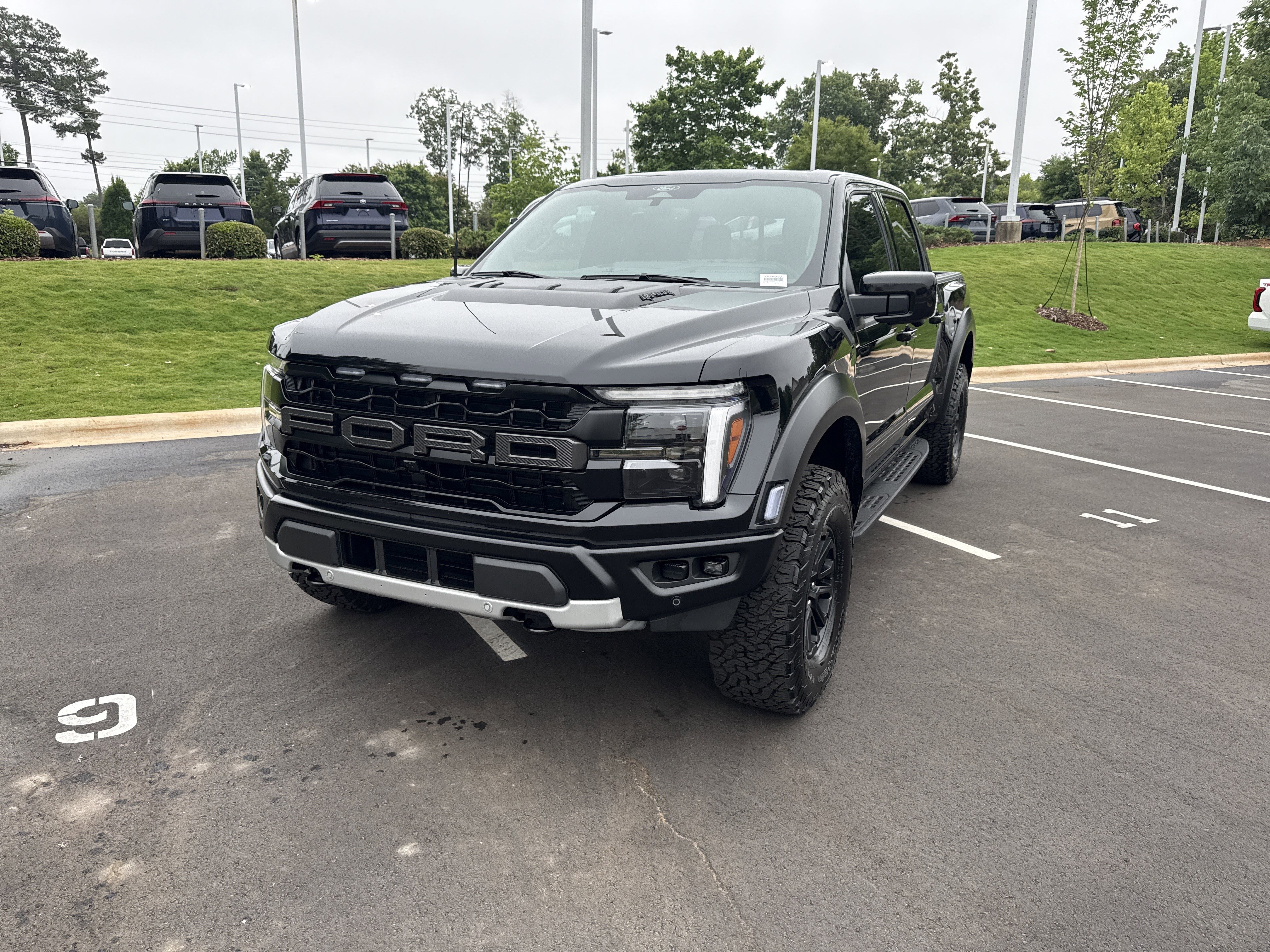 Used 2025 Ford F150 Raptor AWD/4WD image 5