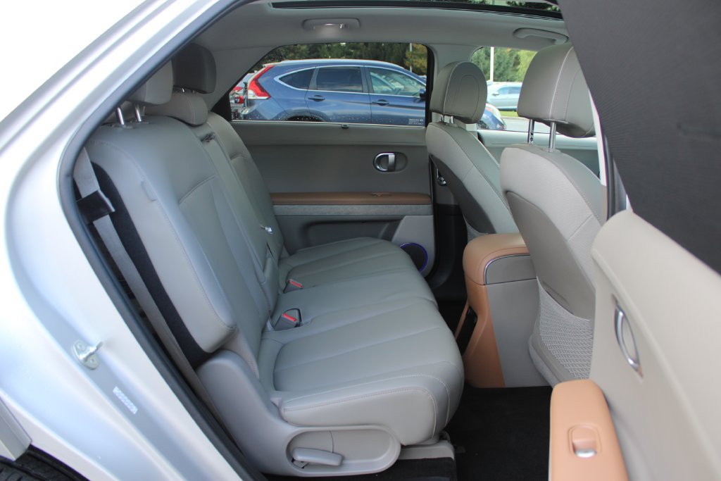 Used 2024 Hyundai Ioniq 5 Limited AWD/4WD image 14