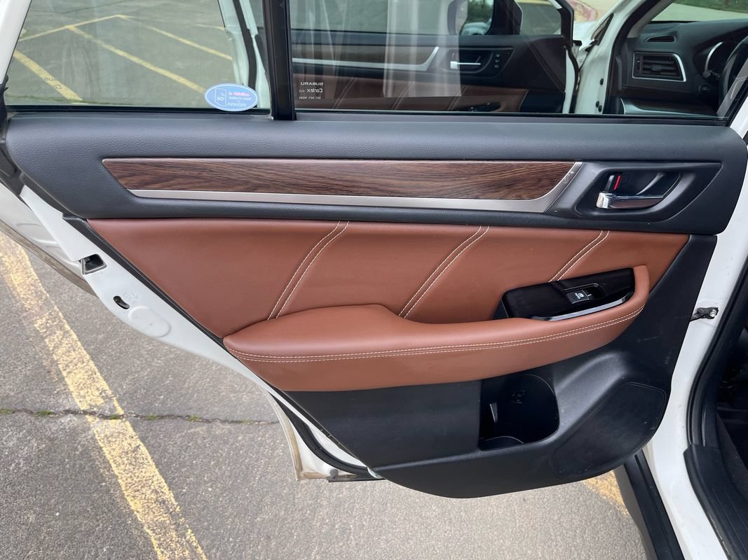 Used 2018 Subaru Outback 3.6R Touring w/ Popular Package #3 AWD/4WD image 22