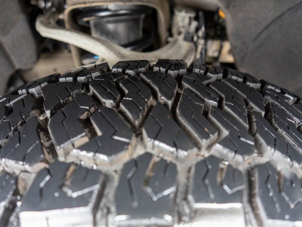 Used 2021 Chevrolet Silverado 1500 LT Trail Boss w/ Bed Protection Package image 29