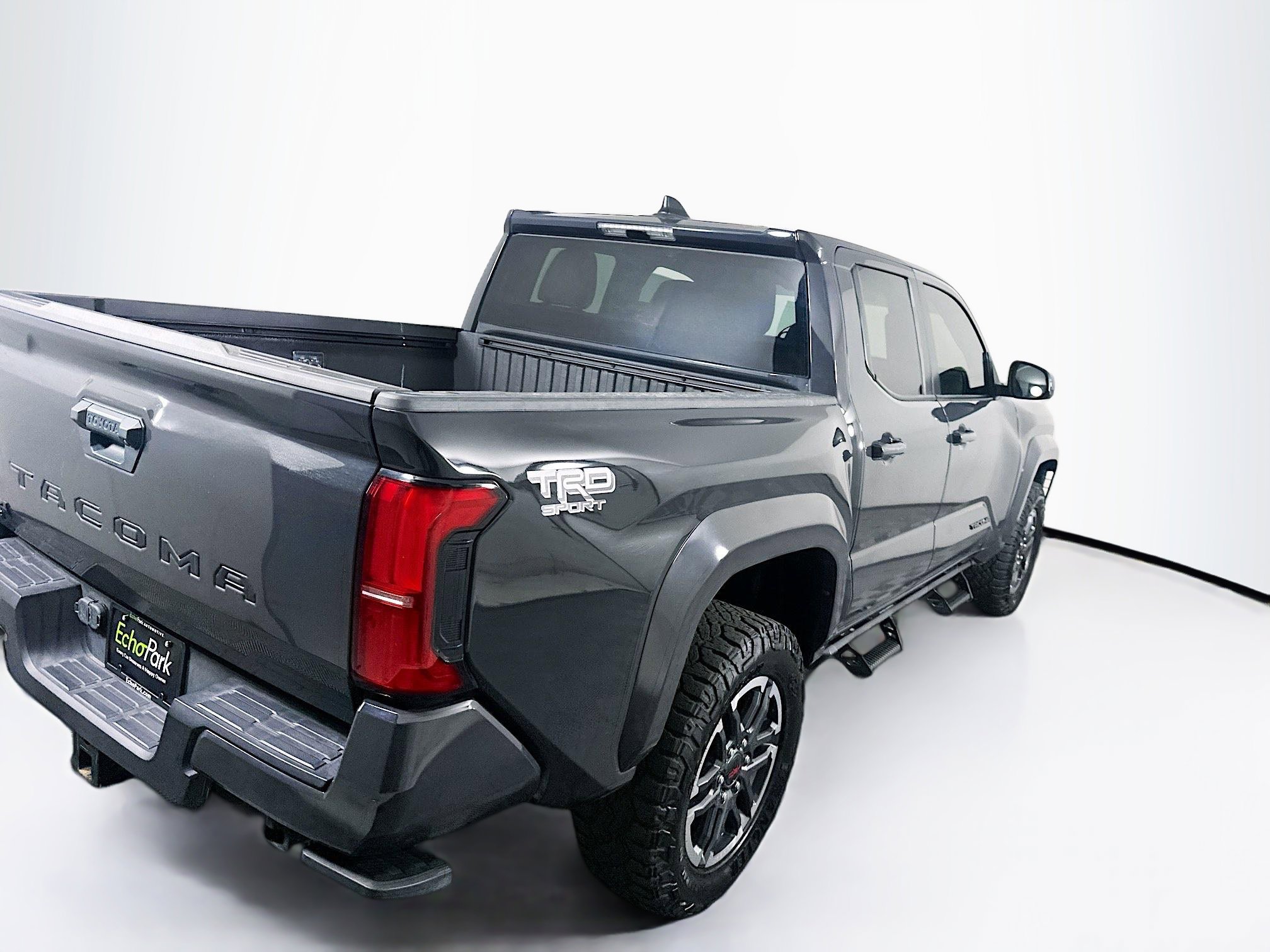 Used 2024 Toyota Tacoma TRD Sport AWD/4WD image 9
