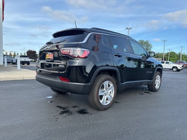 Used 2022 Jeep Compass Latitude AWD/4WD image 7