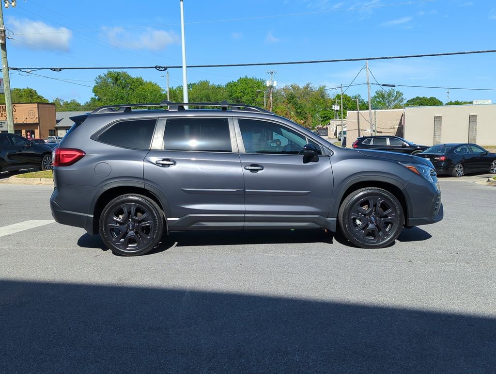Used 2023 Subaru Ascent Onyx Edition image 8