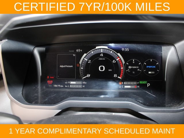 Used 2025 Toyota Tundra Platinum AWD/4WD image 24