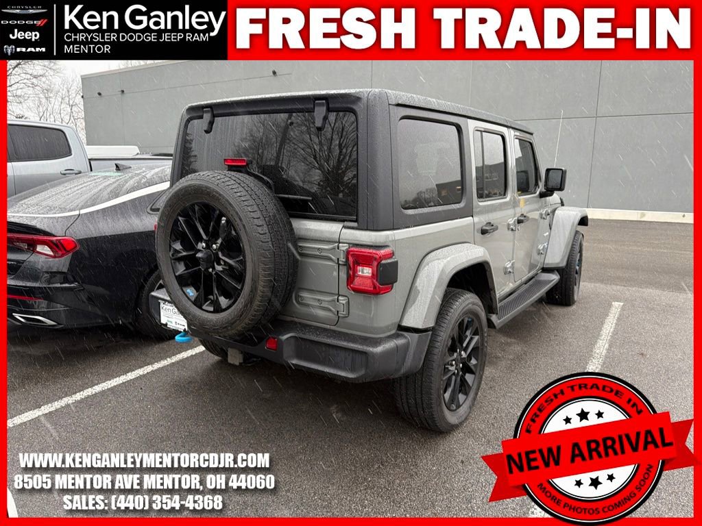 Used 2022 Jeep Wrangler Unlimited Sahara w/ Cold Weather Group image 11