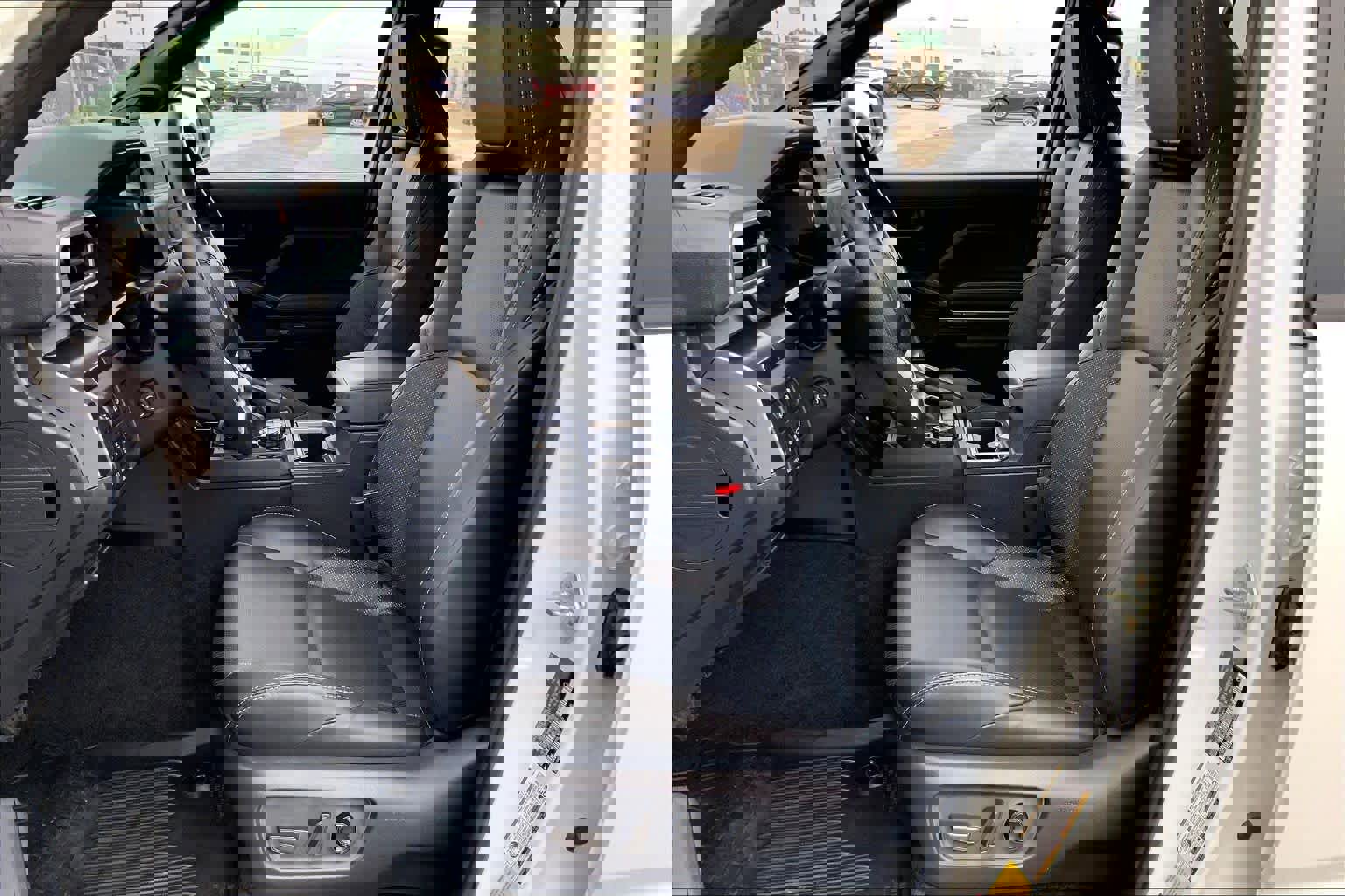 Certified 2025 Toyota 4Runner TRD Off-Road Premium w/ Tow Technology Package image 8