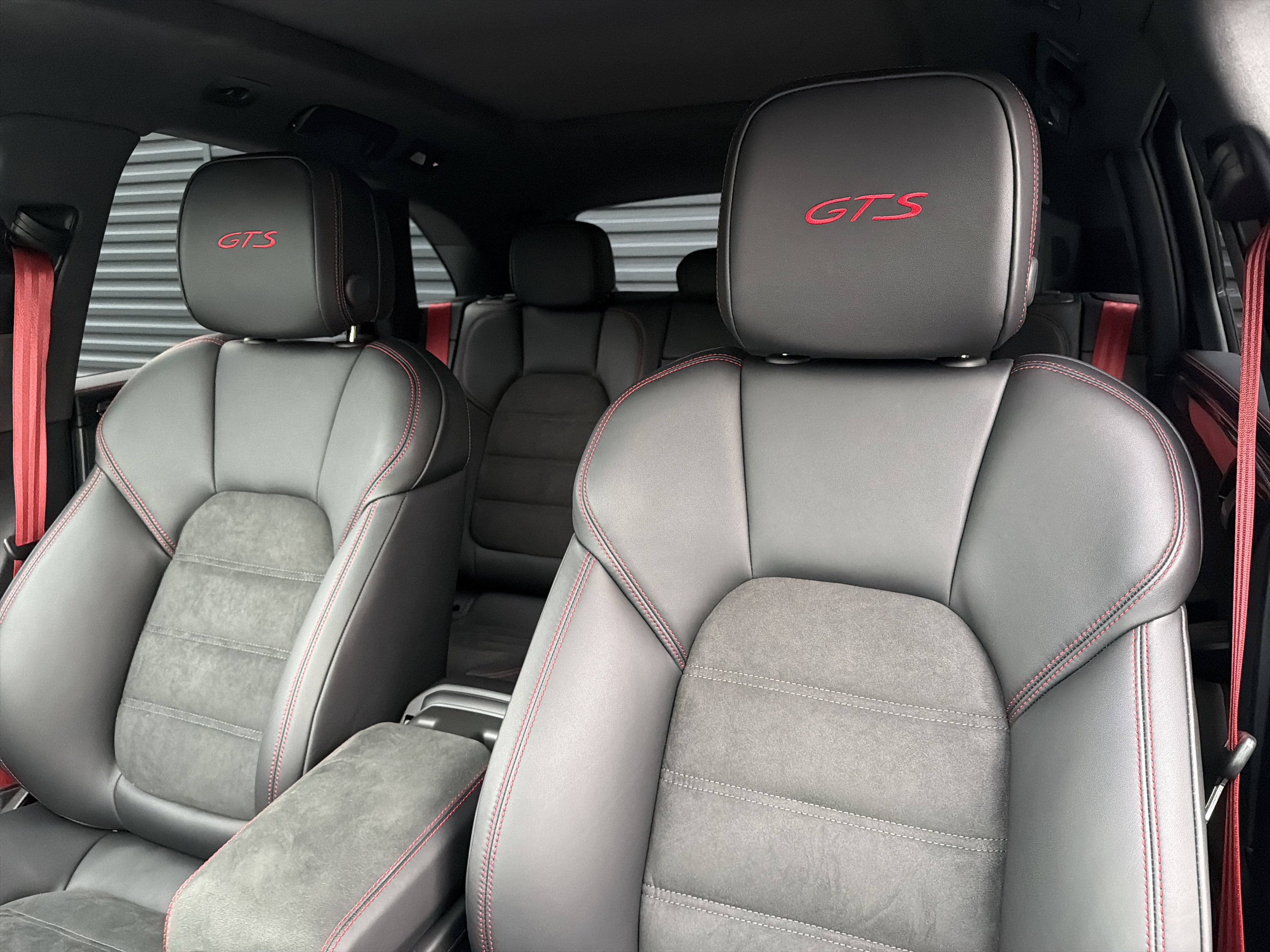 New 2026 Porsche Macan GTS AWD/4WD image 26