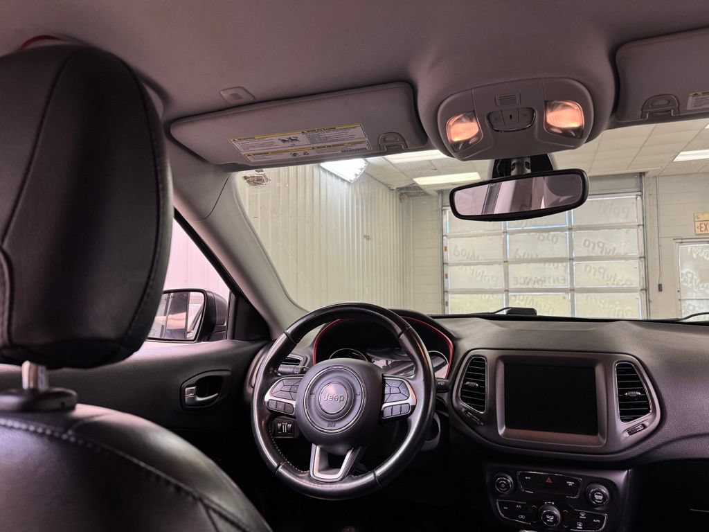 Used 2019 Jeep Compass Trailhawk AWD/4WD image 22