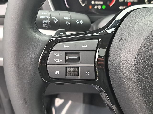 Certified 2025 Honda Pilot Touring image 24
