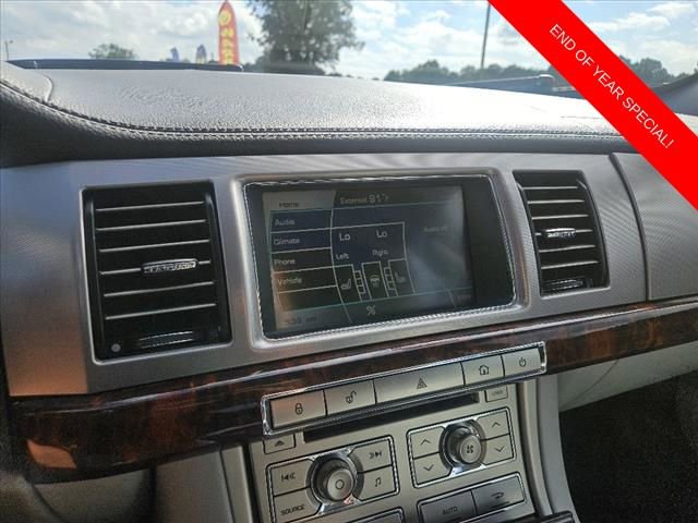 Used 2009 Jaguar XF Luxury image 13