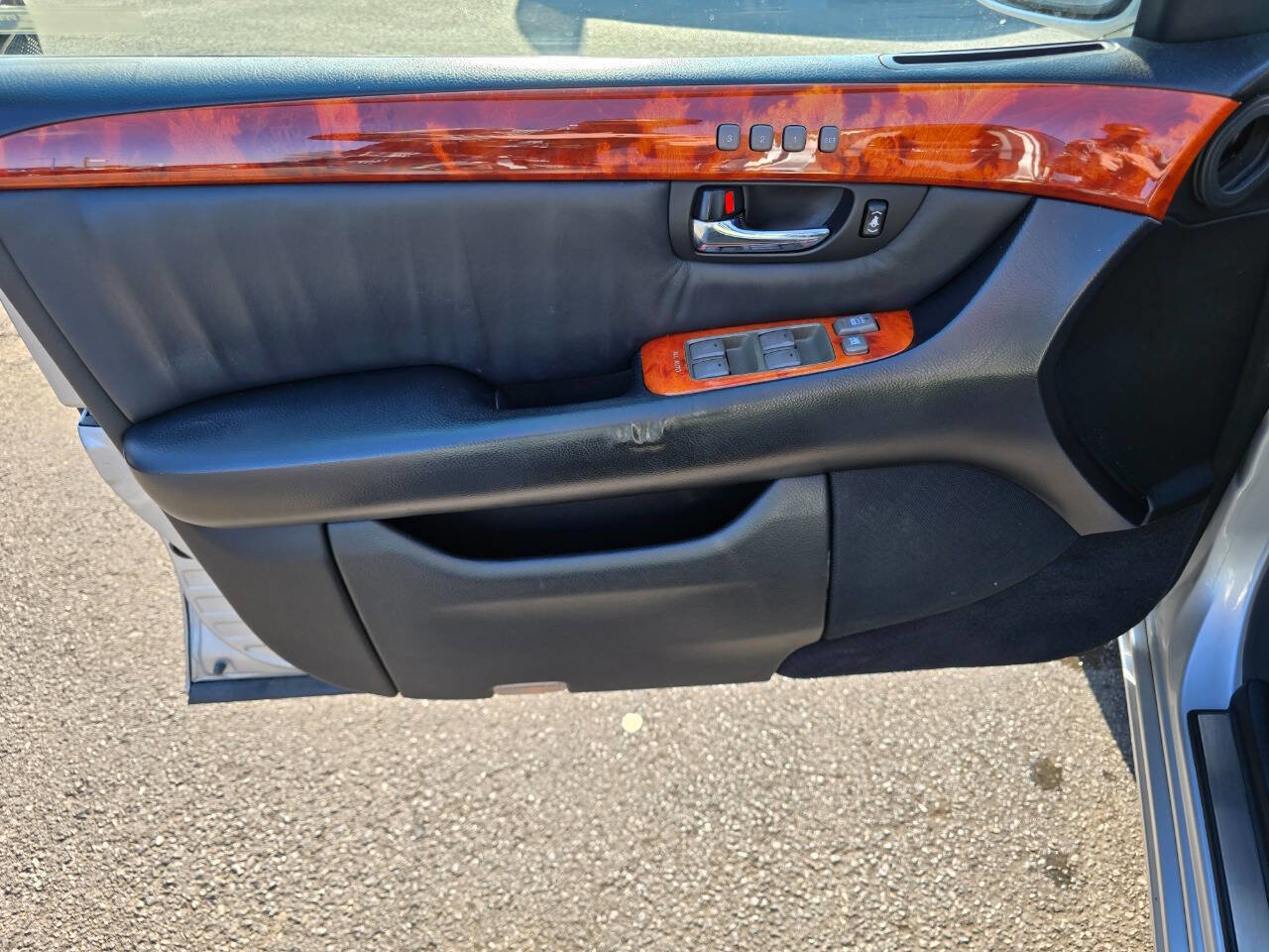 Used 2005 Lexus LS 430 image 13