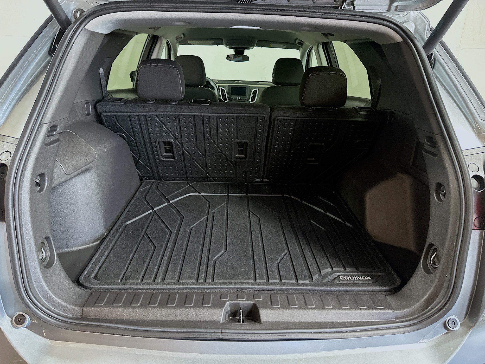 Used 2024 Chevrolet Equinox LT w/ LPO, Floor Liner Package FWD image 23