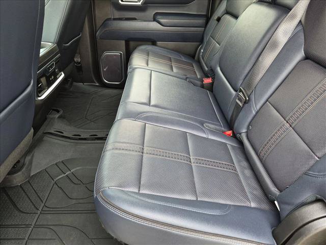 Used 2022 Chevrolet Silverado 1500 High Country w/ High Country Premium Package AWD/4WD image 19