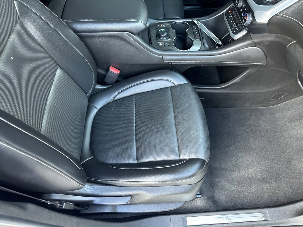 Used 2023 GMC Acadia SLT image 18