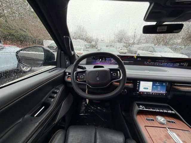 New 2025 Lincoln Navigator L Black Label AWD/4WD image 10