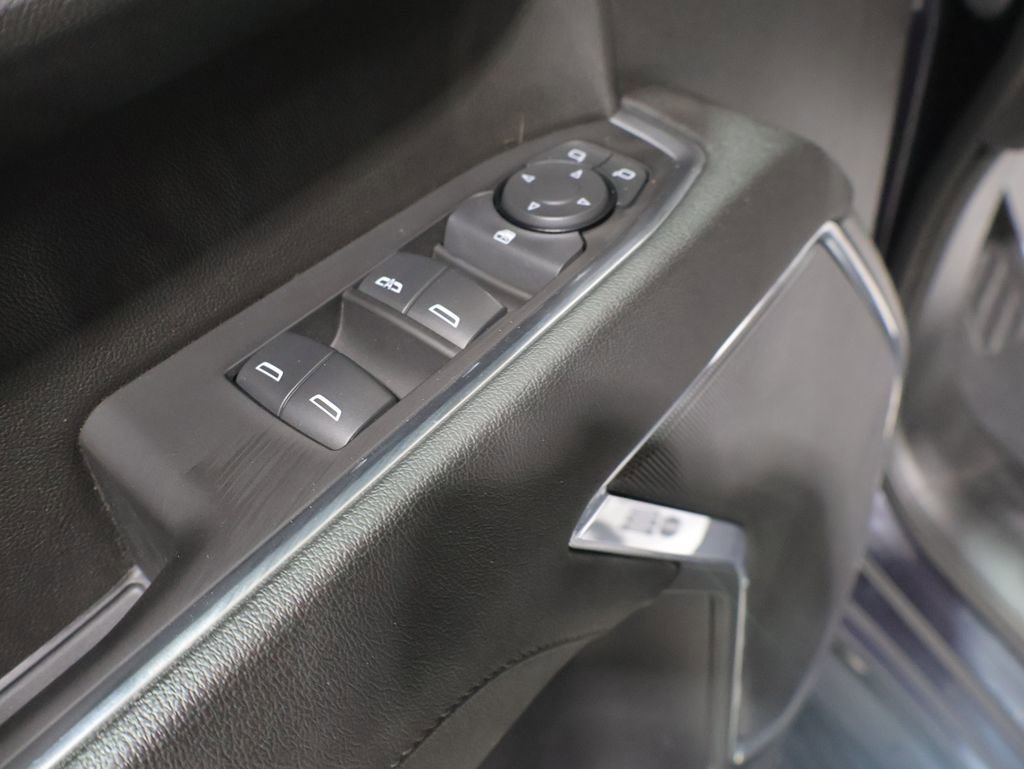 Used 2023 Chevrolet Silverado 1500 LT AWD/4WD image 15
