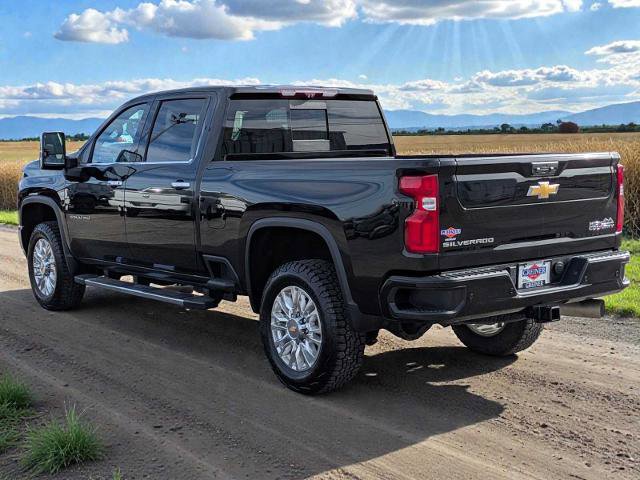 Used 2023 Chevrolet Silverado 3500 High Country image 4
