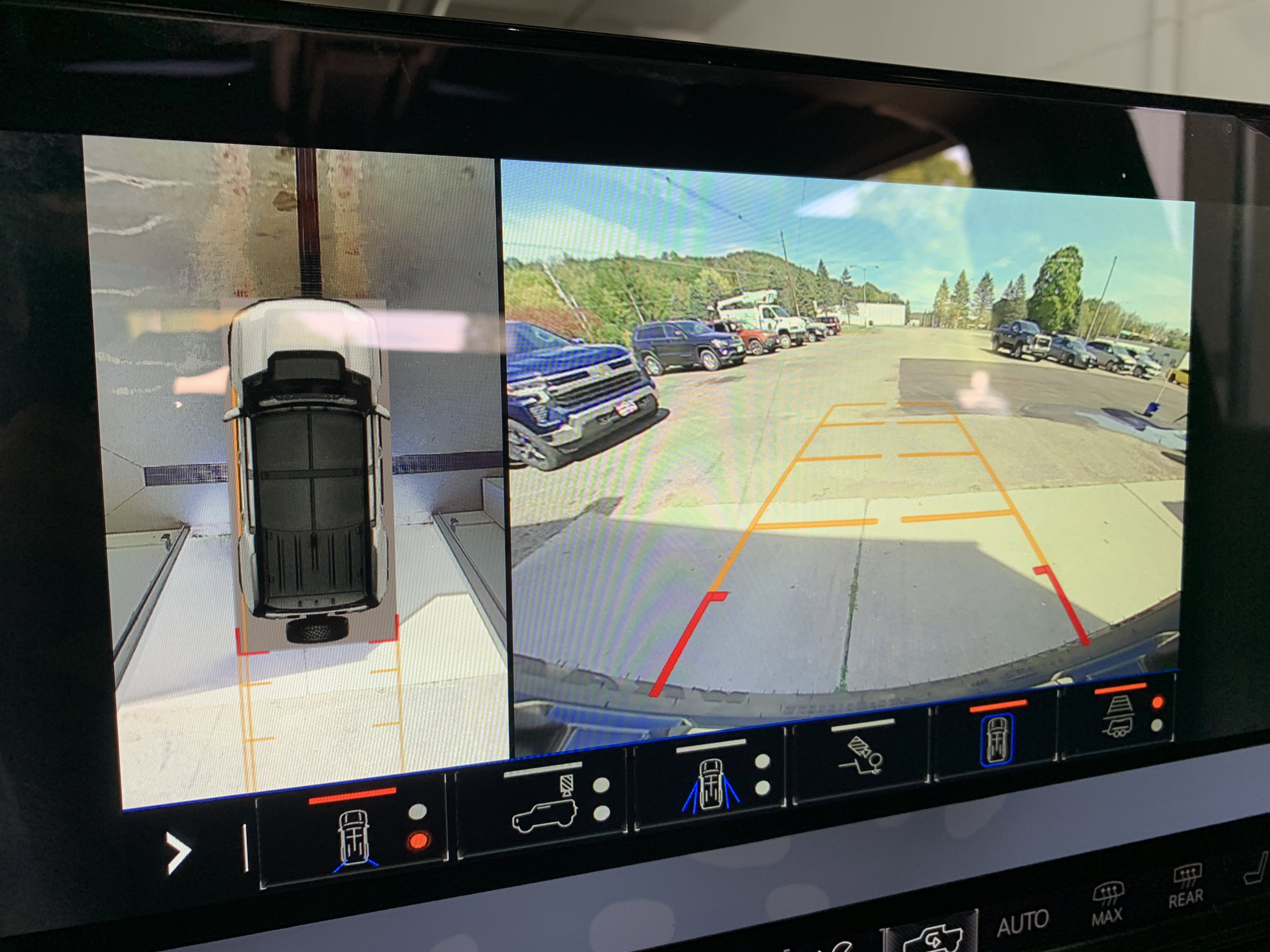 New 2025 GMC Hummer EV 2X image 28