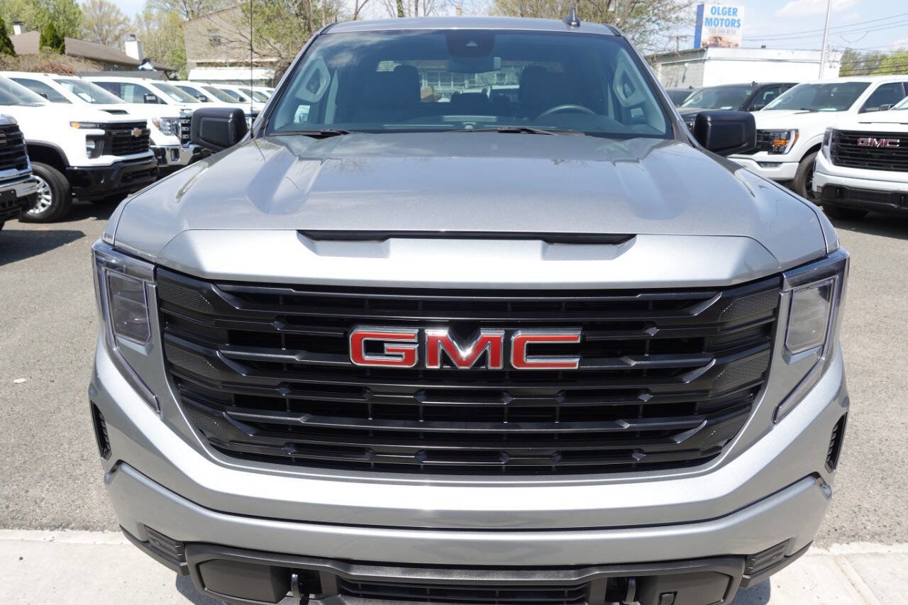 Used 2023 GMC Sierra 1500 Pro w/ Graphite Edition AWD/4WD image 6