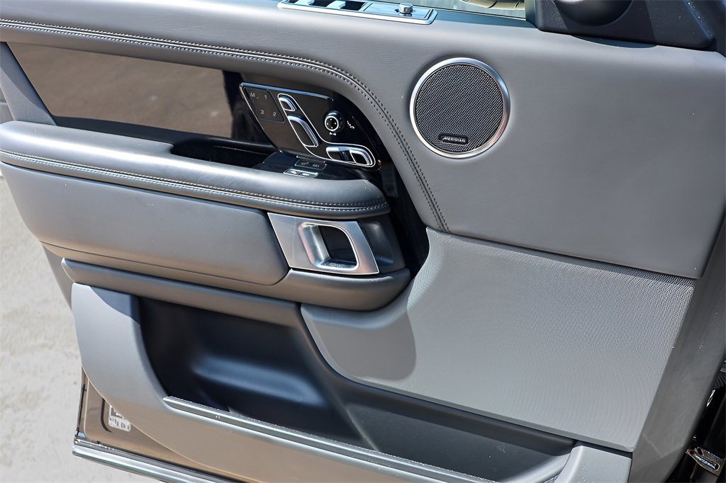 Used 2021 Land Rover Range Rover P525 Westminster Edition LWB image 18
