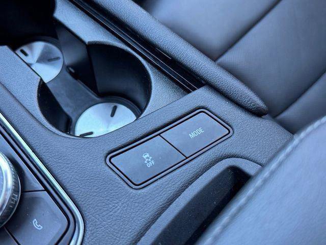 Used 2023 Cadillac XT6 Sport w/ Technology Package image 32