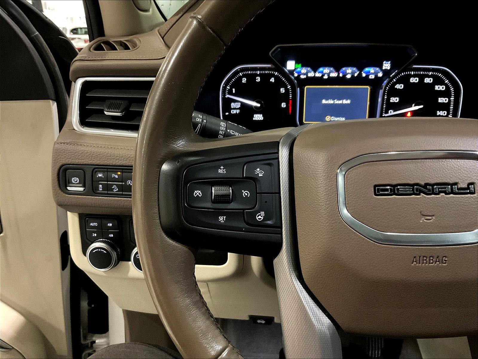 Used 2021 GMC Yukon Denali w/ Denali Premium Package AWD/4WD image 11