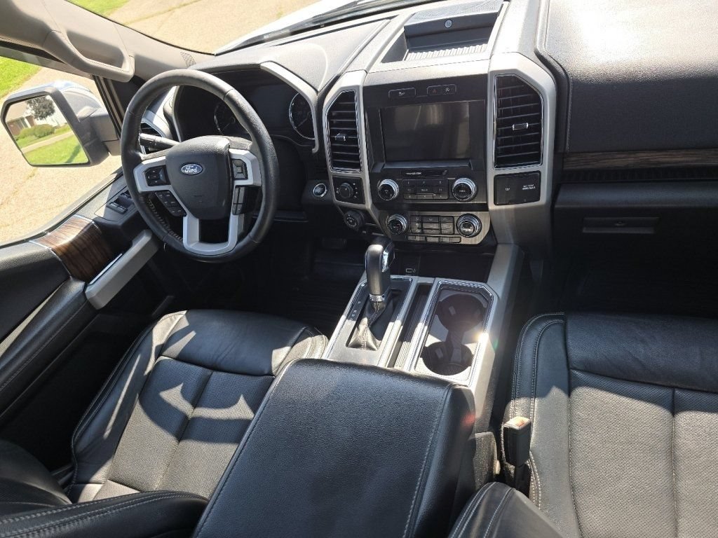 Used 2019 Ford F150 Lariat w/ Equipment Group 502A Luxury AWD/4WD image 32