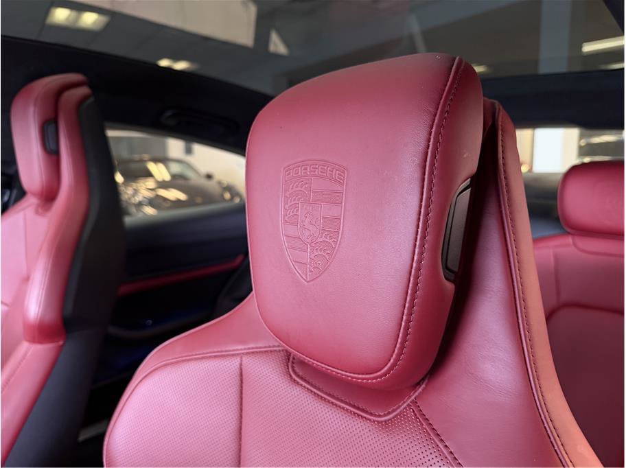 Used 2020 Porsche Taycan AWD/4WD image 26