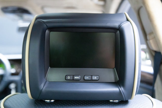 Used 2009 Jaguar XJ Vanden Plas Super V8 Portfolio image 18