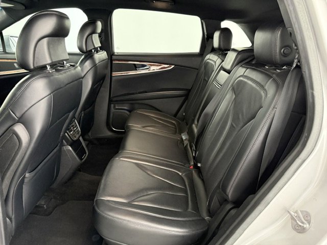 Used 2018 Lincoln MKX Reserve FWD image 19