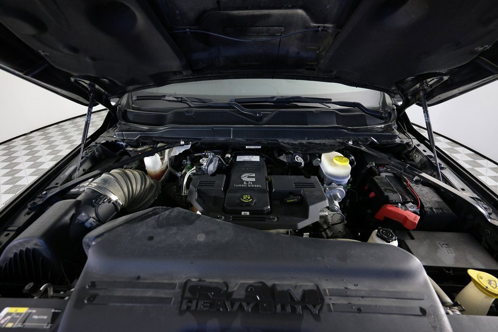 Used 2024 RAM 2500 Laramie w/ Night Edition image 40