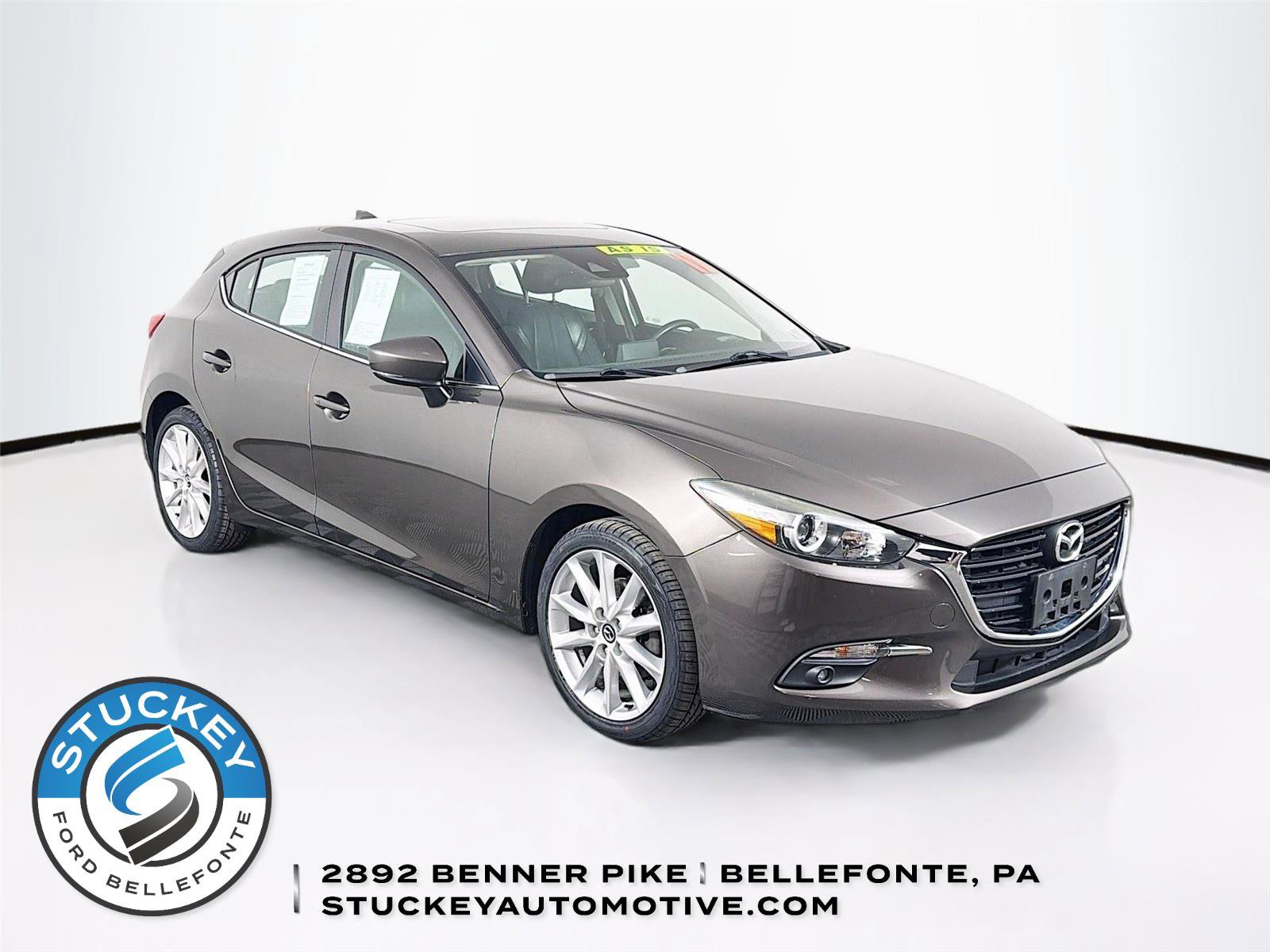 Used 2017 MAZDA MAZDA3 Grand Touring image 1