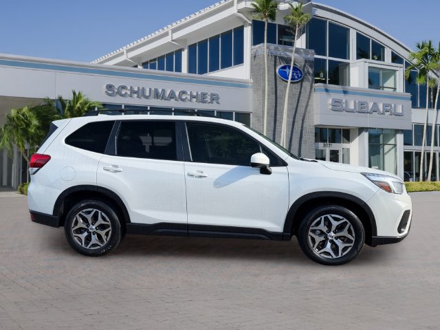 Used 2020 Subaru Forester Premium AWD/4WD image 8