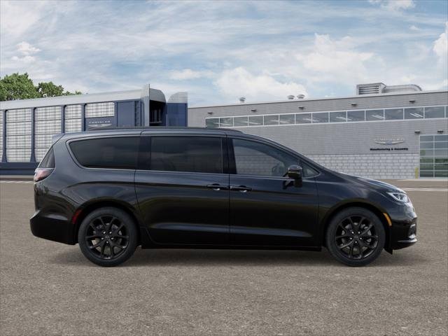 New 2026 Chrysler Pacifica Limited image 12
