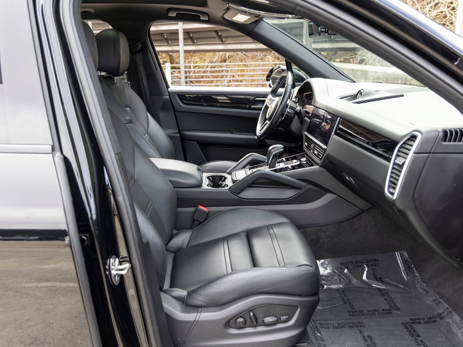 Certified 2022 Porsche Cayenne S AWD/4WD image 65