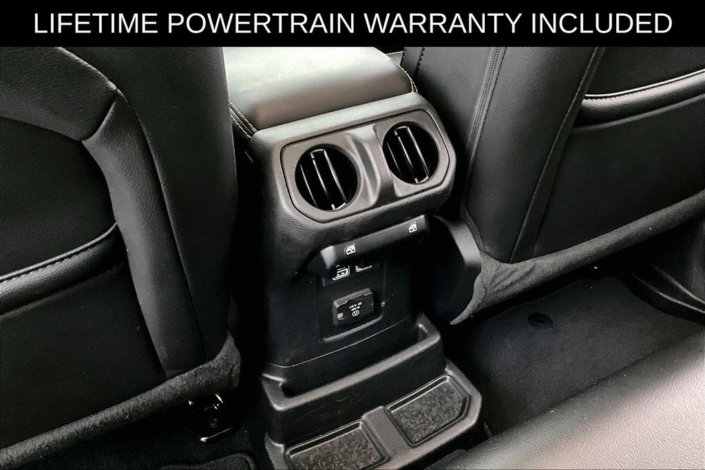 Used 2023 Jeep Wrangler Unlimited Sahara AWD/4WD image 32