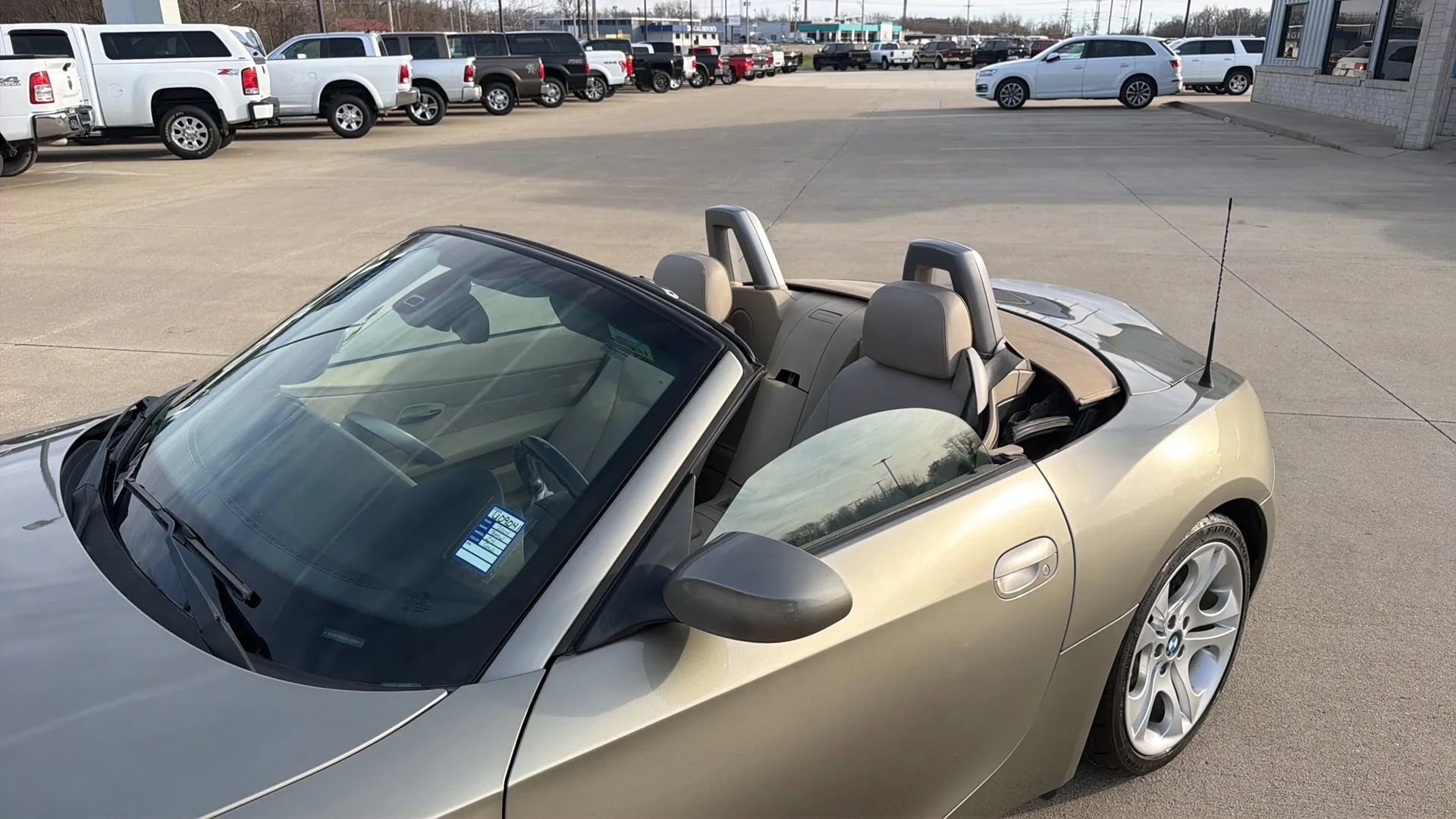 Used 2004 BMW Z4 3.0i image 55