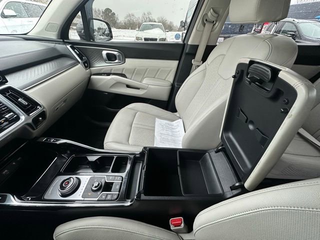 Used 2023 Kia Sorento SX Prestige image 25