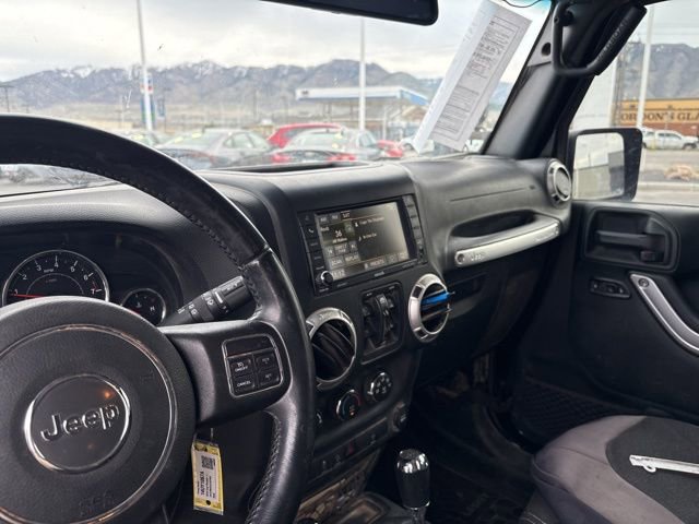 Used 2018 Jeep Wrangler Unlimited Sahara image 13