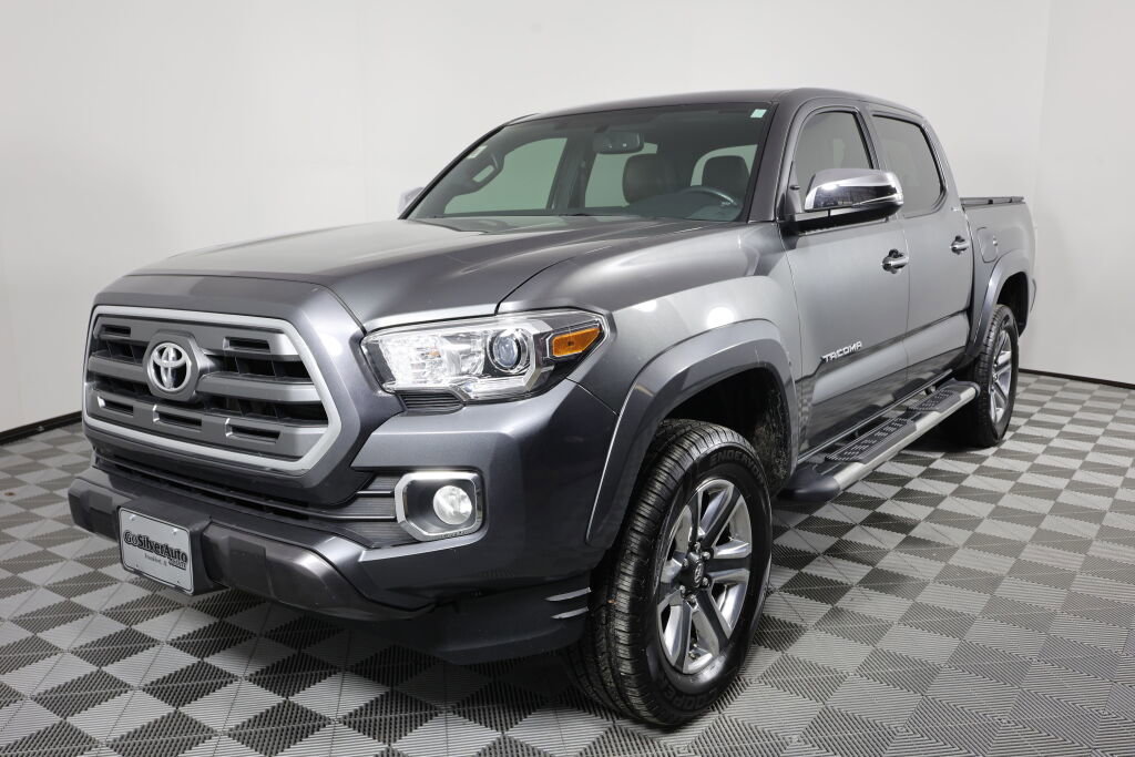 Used 2016 Toyota Tacoma Limited w/ Towing Package RWD image 5