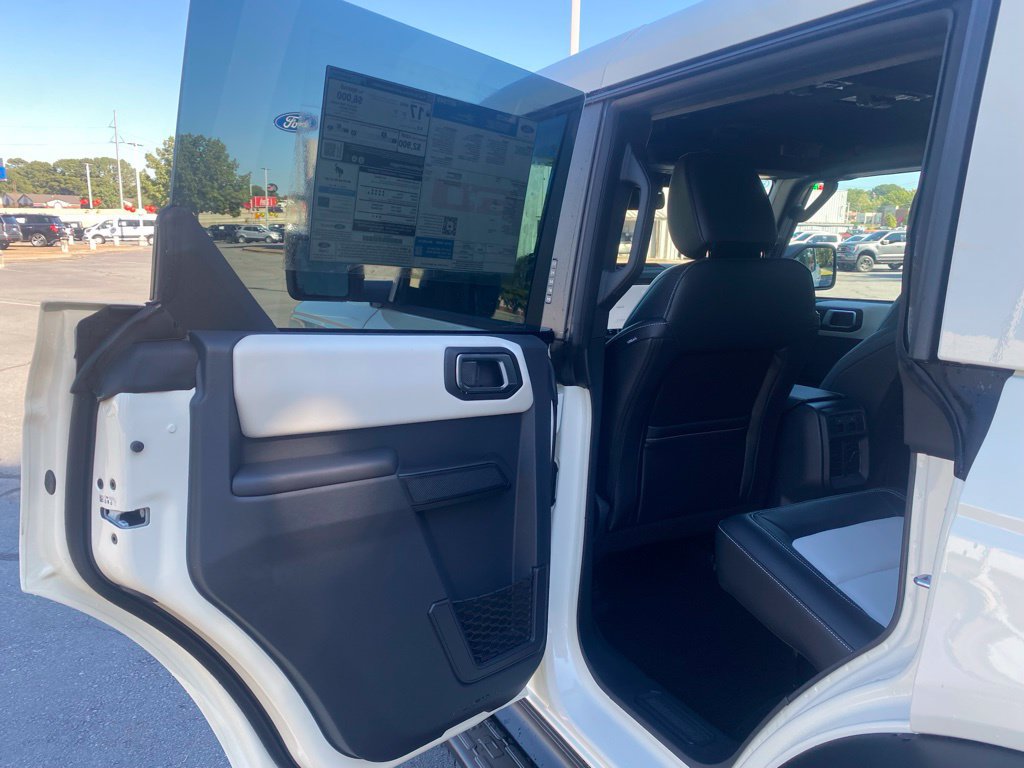 New 2026 Ford Bronco Outer Banks w/ Sasquatch Package AWD/4WD image 36