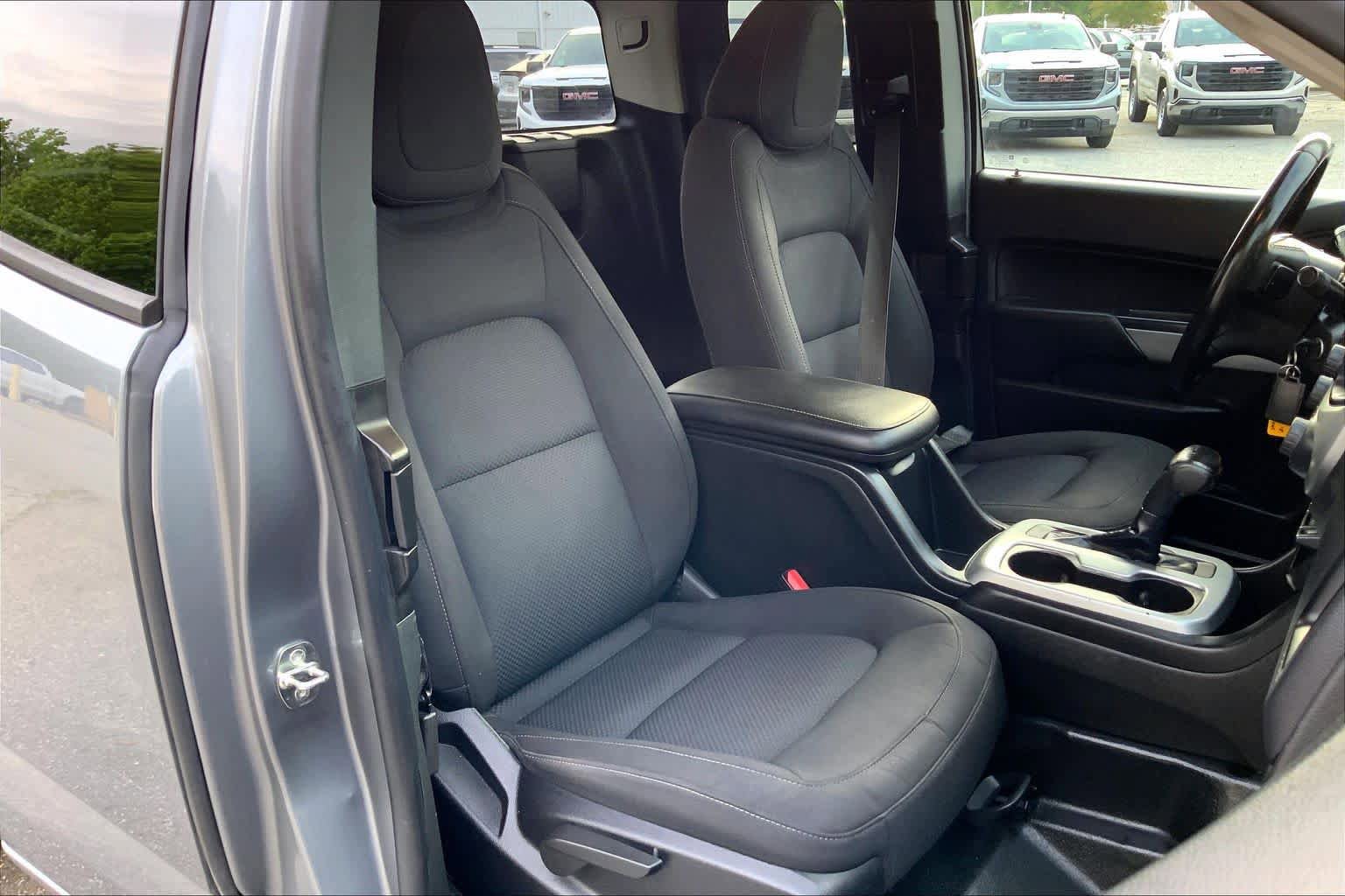 Used 2021 Chevrolet Colorado LT w/ Fleet Safety Package RWD image 9