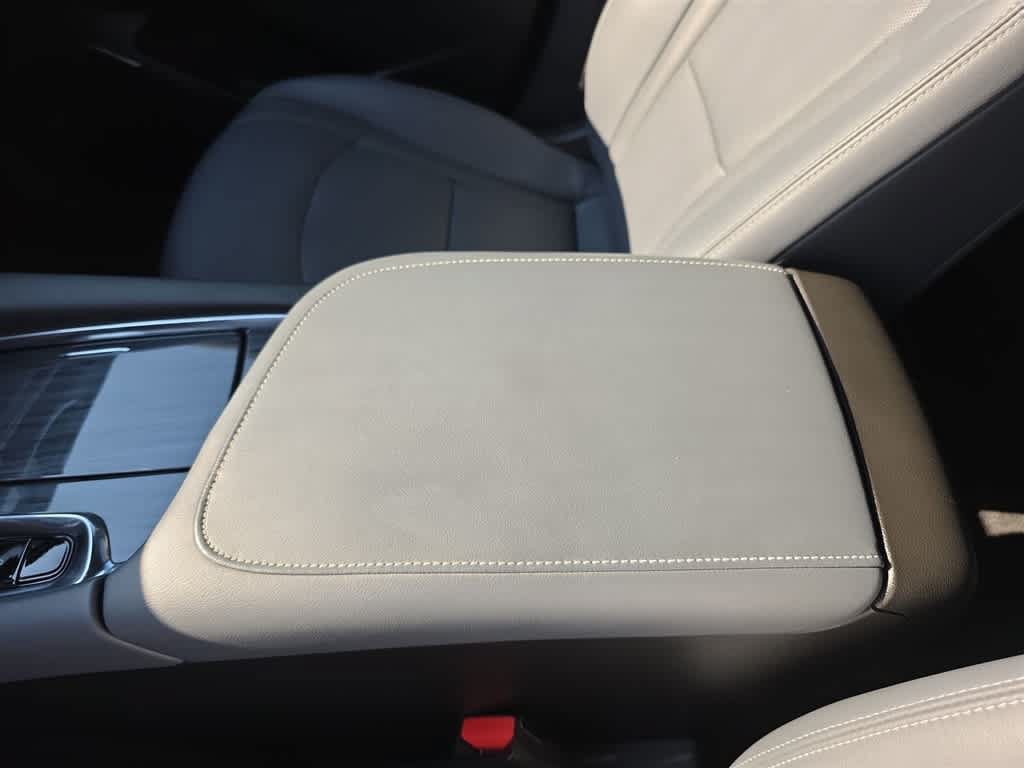 Used 2023 Buick Enclave Premium w/ Experience Buick Package FWD image 24