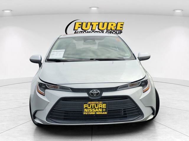Used 2023 Toyota Corolla LE image 2